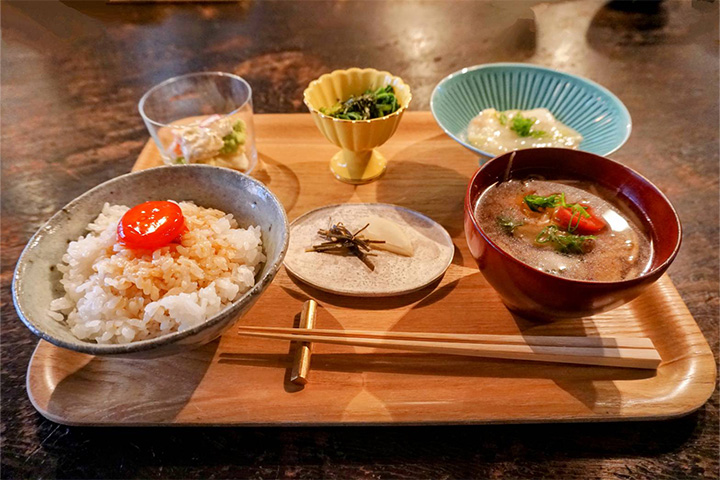 “早餐店nagayado”的极品生蛋拌饭套餐