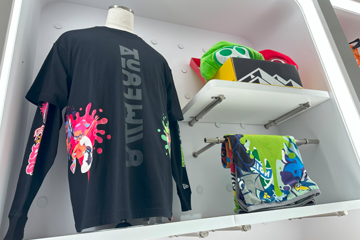 Nintendo OSAKA：“SQUID or OCTO Splatoon”的黑T恤