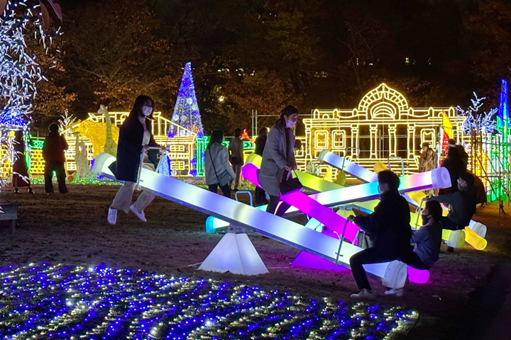 大阪城ILLUMINAGE灯光秀2025的光之跷跷板