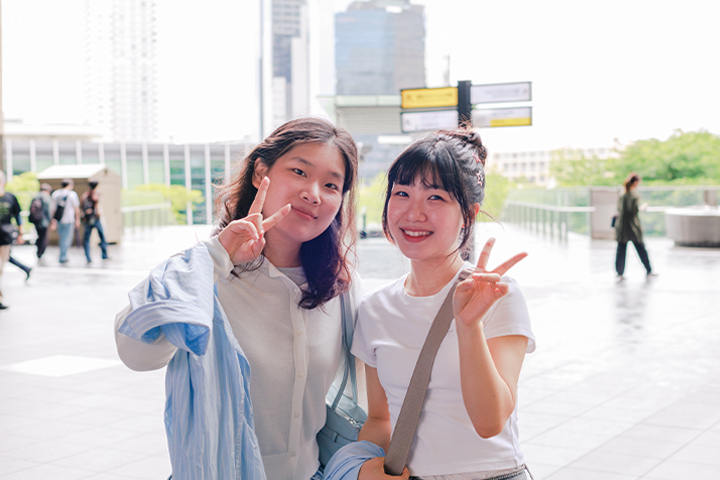 大阪梅田的中庭广场