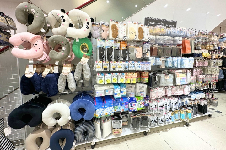 DAISO心斋桥店的旅行小物