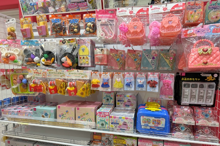 DAISO心斋桥店的玩具区